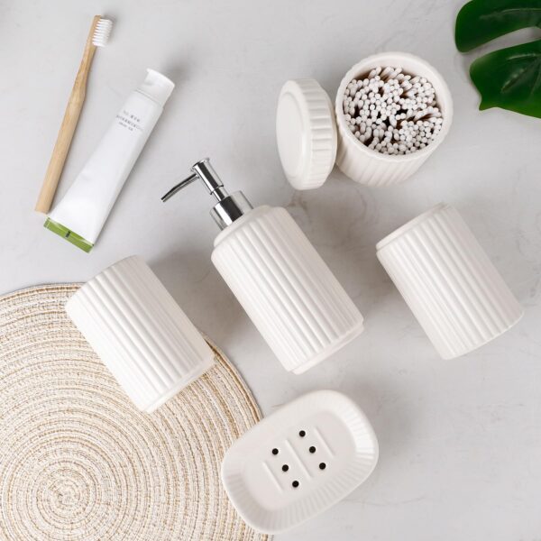 NOVAJOY Badezimmer Set Keramik – 5-teilig mit Seifenspender, Zahnbürstenhalter & Zubehör, Beige-Weiß – Bild 2